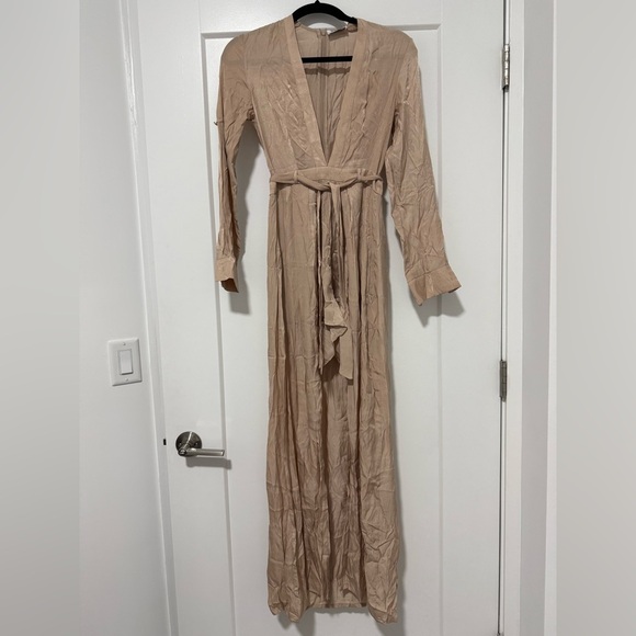 Runaway The Label Champagne Satin Maxi Dress with Belt, Size XS / US 2‎ - Picture 3 of 7